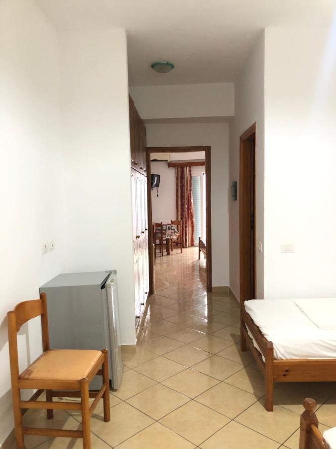 Center Hotel Pirro Himara Zewnętrze zdjęcie