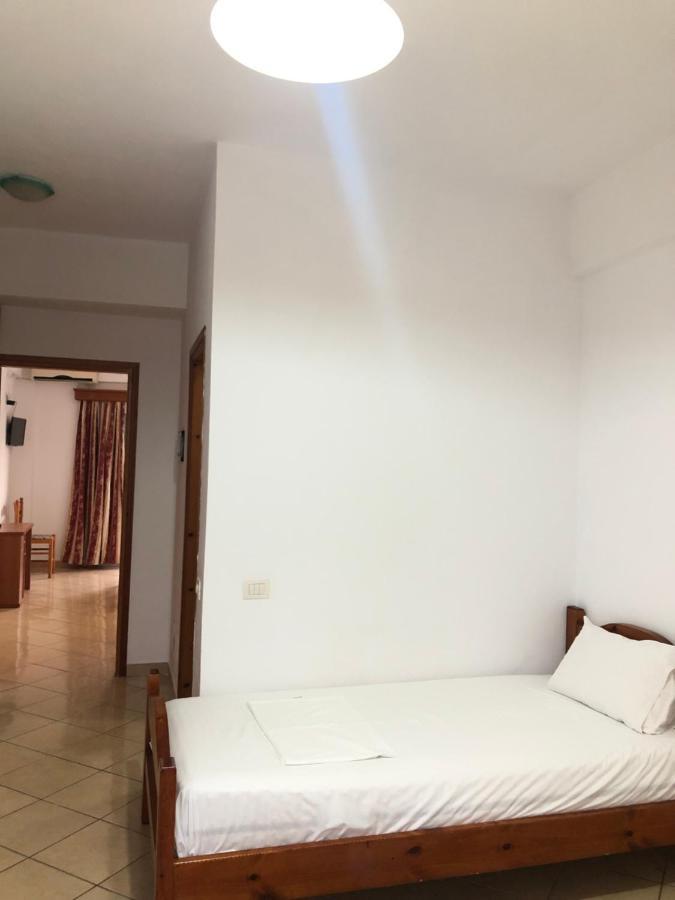 Center Hotel Pirro Himara Zewnętrze zdjęcie