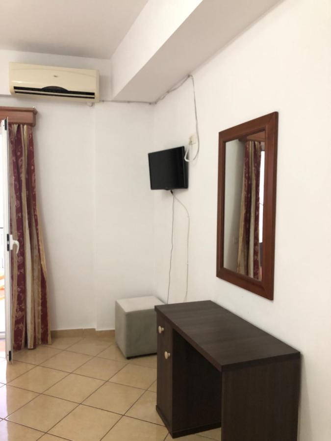 Center Hotel Pirro Himara Zewnętrze zdjęcie